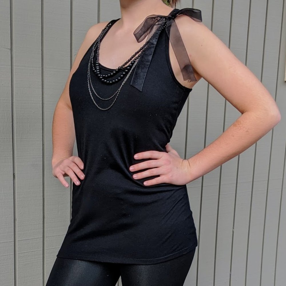 Xhilaration Bow Necklace Detail Top Tank, Sz. XS